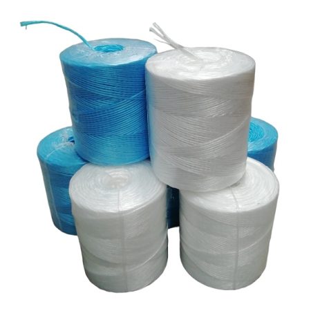 Fio rafia 700 metros/quilo de um cabo branco ou azul. Rolos com um quilo. Resistência mínima garantida.